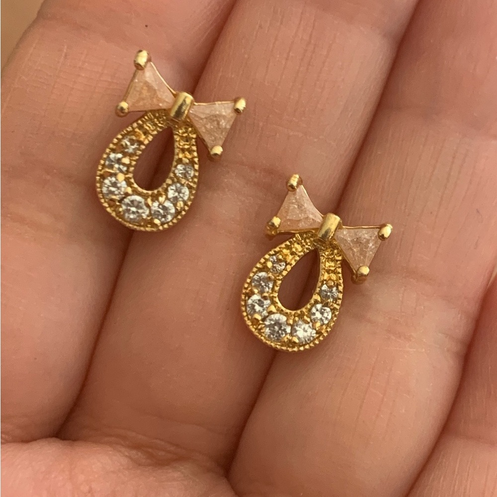 NWOT Japanese pierces/earrings cute bow style